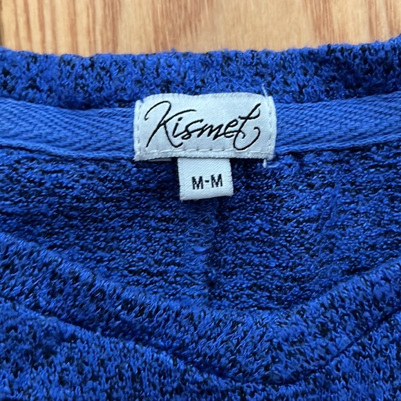 Light 3/4 Sleeve Graphic Print Sweater - Picture 4 of 4